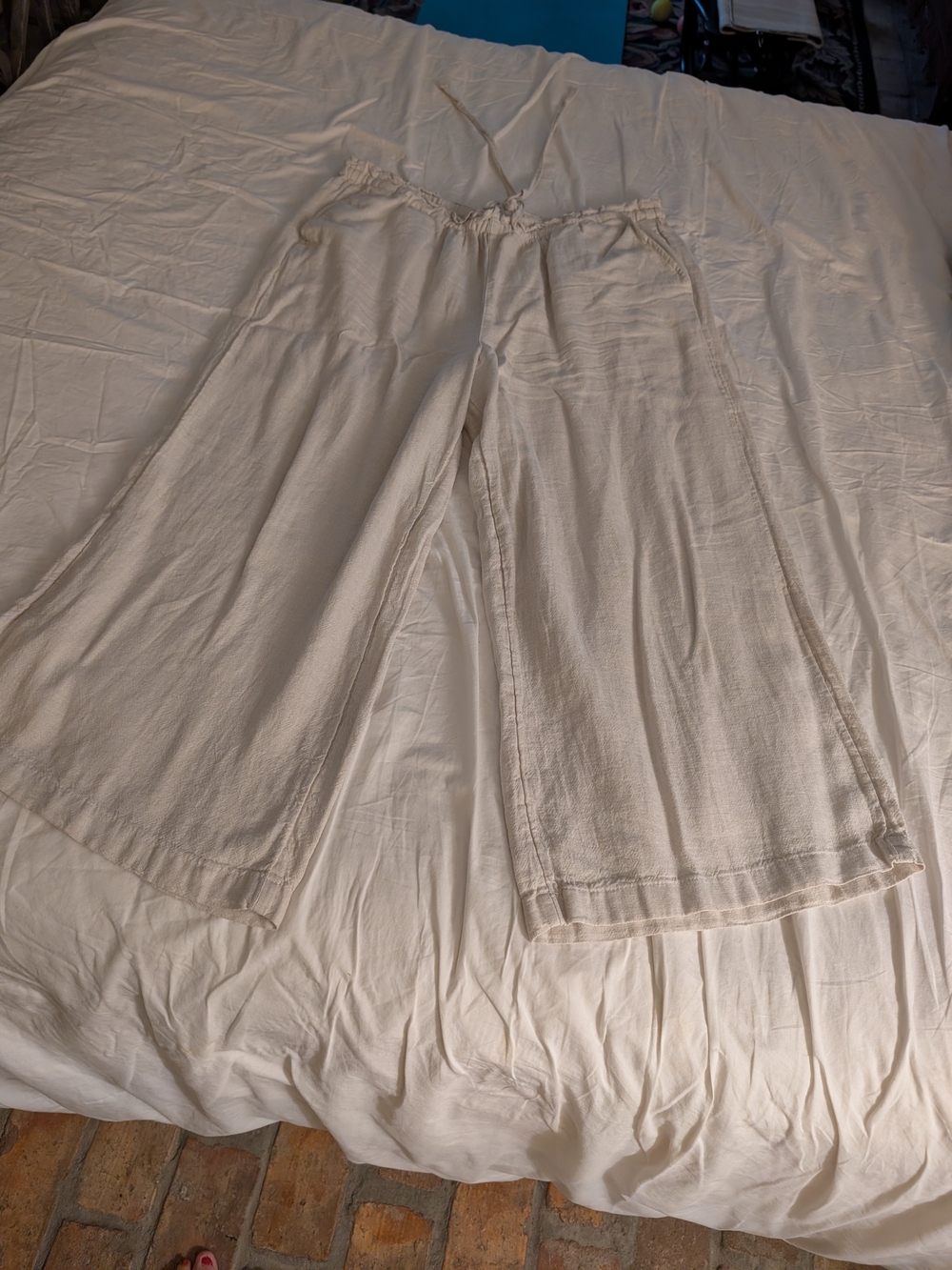 Time and Tru Cream Wide-Leg Linen-Blend Drawstring Pants